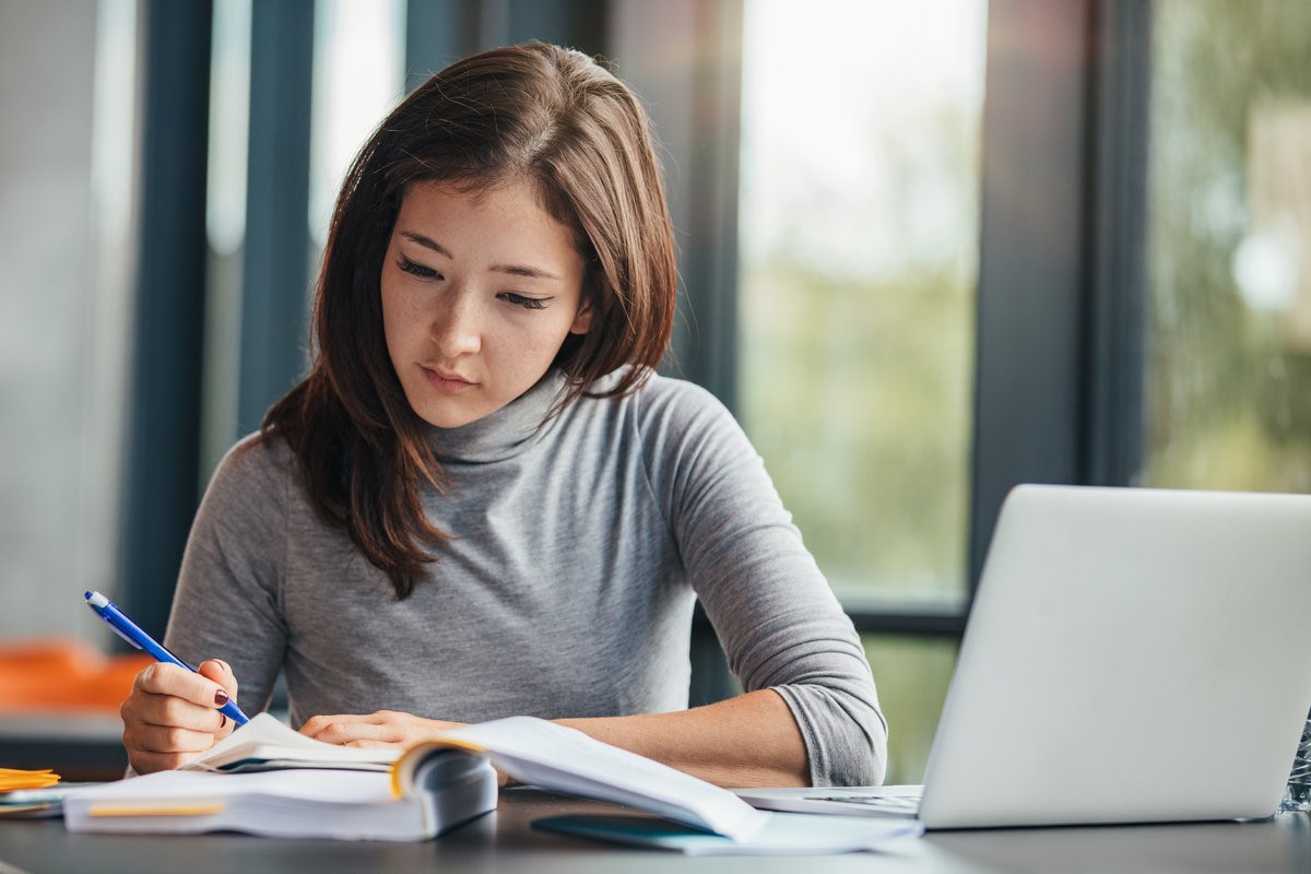 What Essay Writing Service is Good and is Not Fraud?